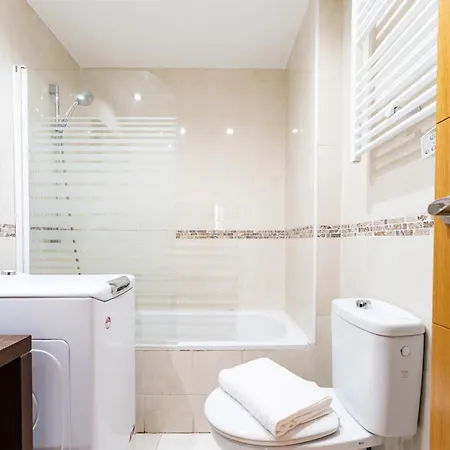 Barcelo Terrace Center Apartment *